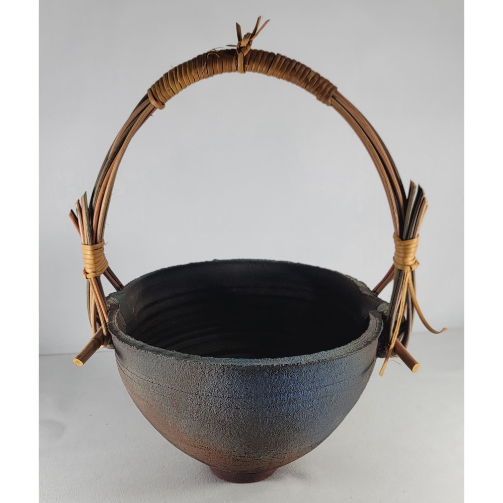 LAURA ROSS Handcrafted Signed Clay Pottery Basket with Wicker Bound Handle - Picture 3 of 8